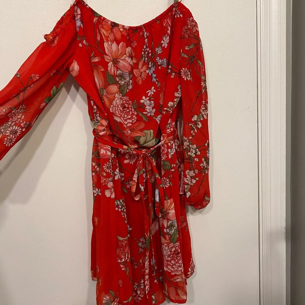 Super cute red romper worn once - Picture 1 of 2
